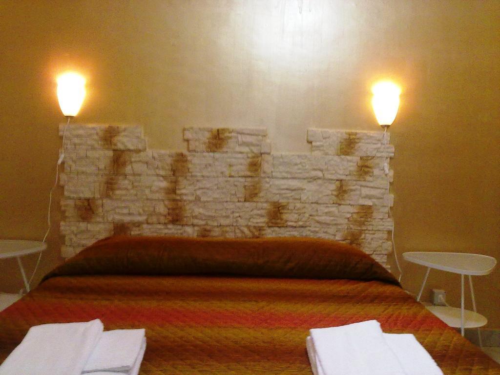 Gigi Holiday Rooms Рим Экстерьер фото
