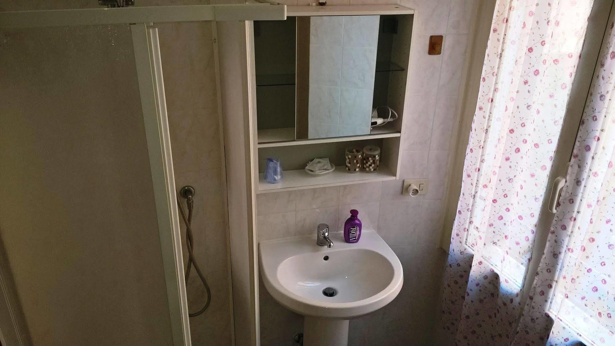 Gigi Holiday Rooms Рим Экстерьер фото