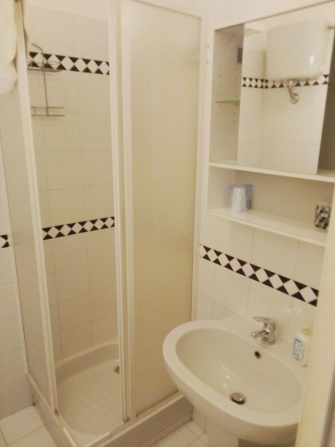 Gigi Holiday Rooms Рим Экстерьер фото